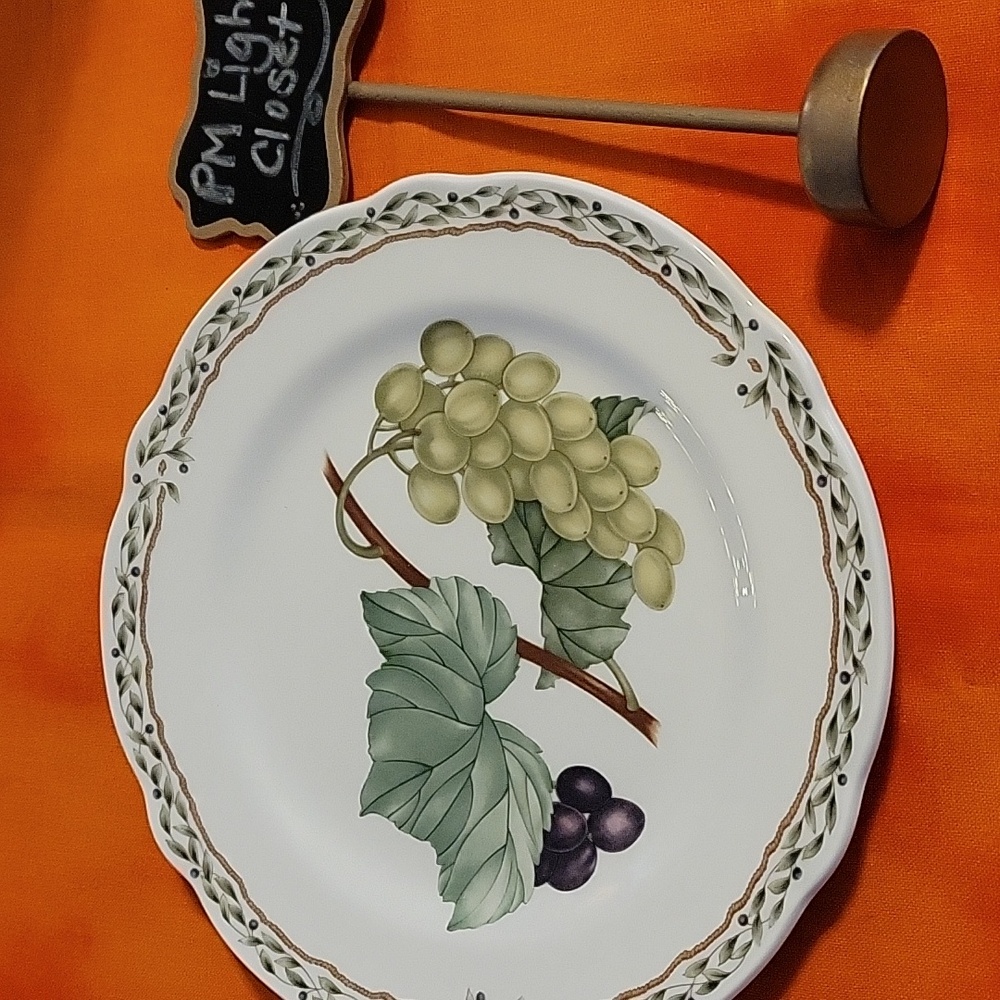 Noritake Royal Orchard Dessert Plate #9416 Fruit Leaves